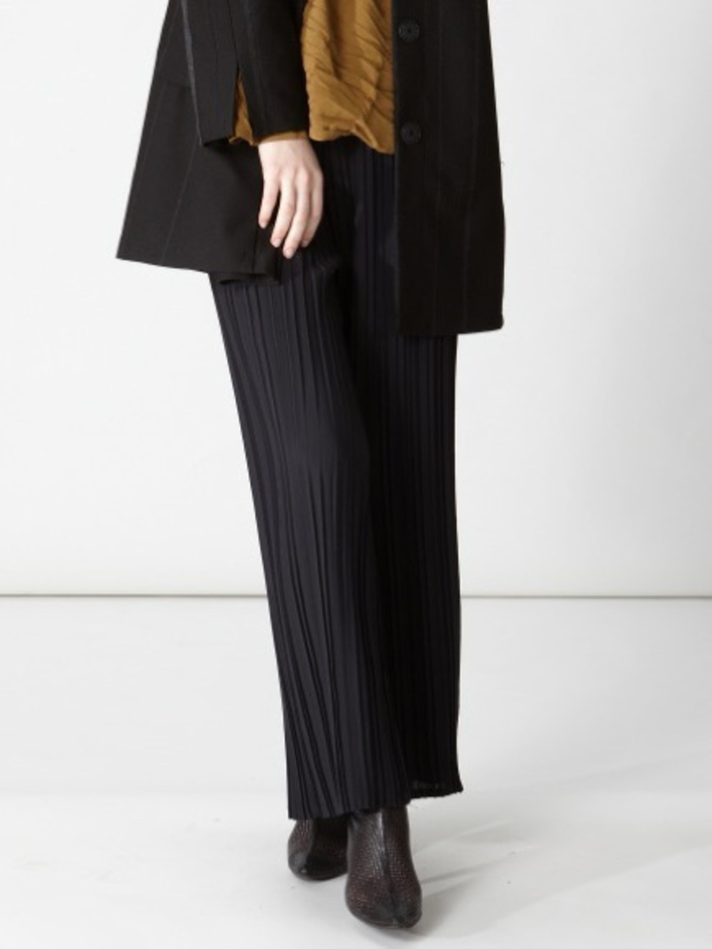 Babette SF Crop City Black Pleated Plisse Wide Leg Pants M